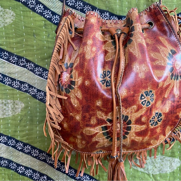 NWOT Patricia Nash Brown Floral Fringe 70s Revival Boho Leather Bucket Purse - Picture 5 of 15